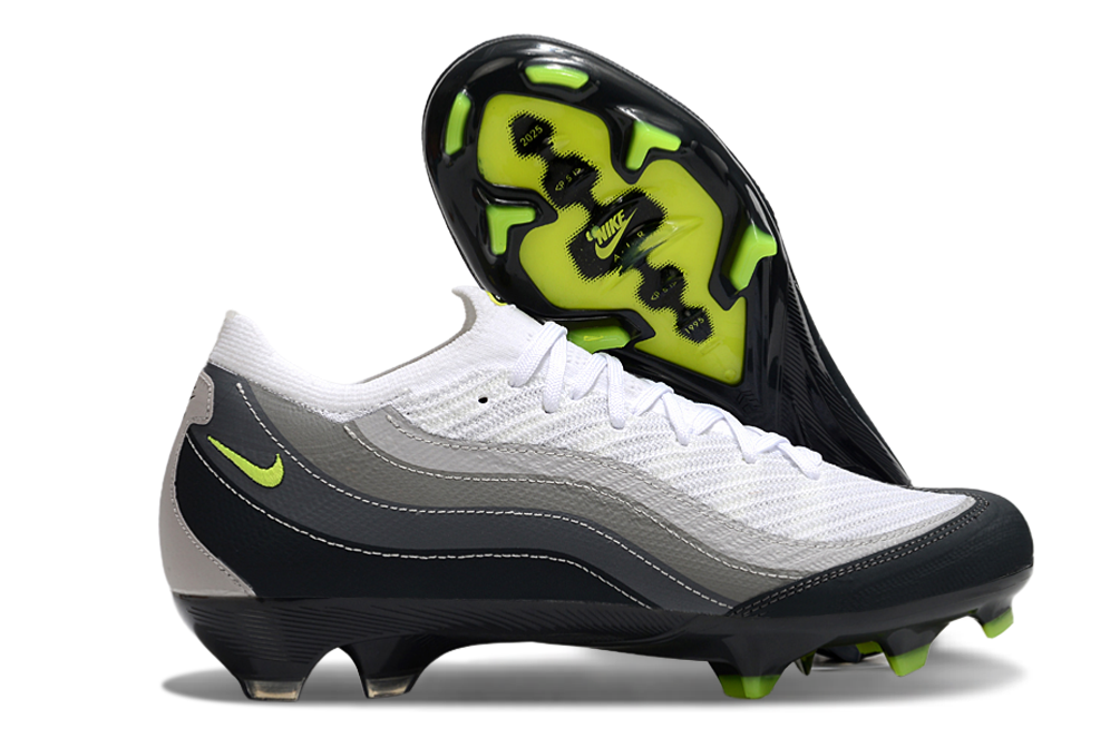Crampons Max95 de Le 12 -ème Maillot, fixation robuste pour chaussures d'hiver, avec pointes en acier pour la randonnée.