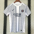 Maillot PSG blanc 25/26 Le 12 -ème Maillot, veste de football avec logo PSG et détails blancs, vue de face.
