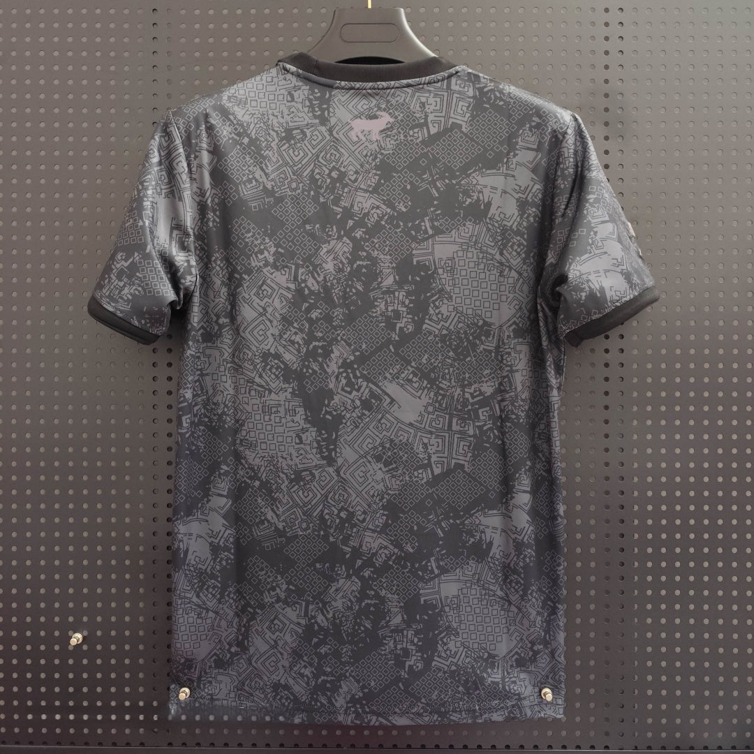 Maillot Argentine 25/26 gris de Le 12 -ème Maillot, maillot de football pour jeunes, vue de face avec logo et détails gris.
