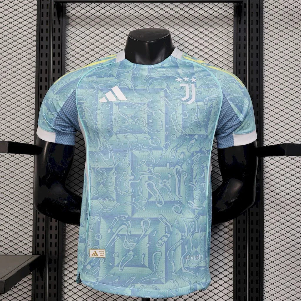 Maillot Juventus concept bleu de la marque Le 12 -ème Maillot, vue de face avec logo et design bleu distinctif.