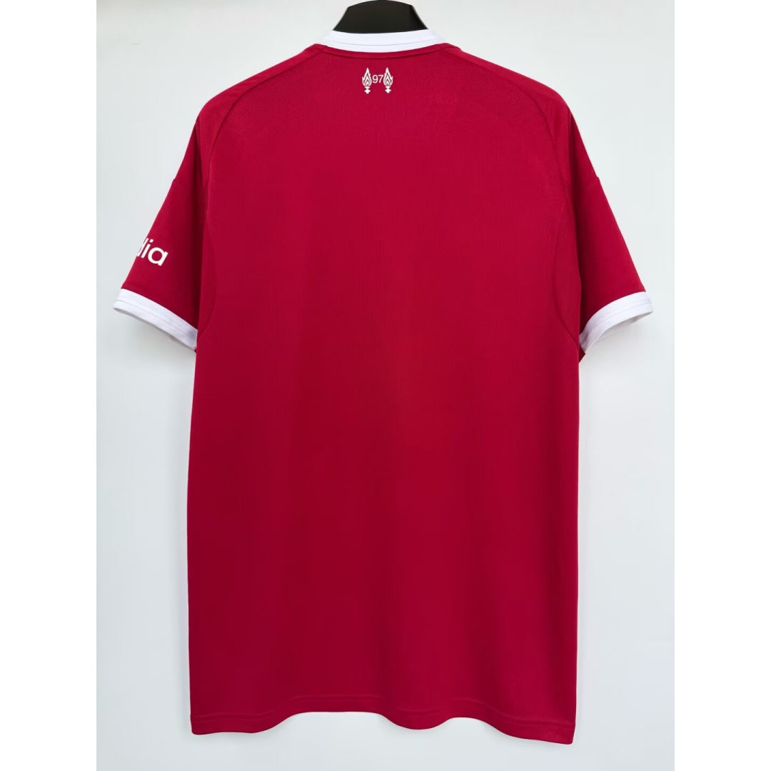 Maillot domicile Liverpool 25/26 de la marque Le 12 -ème Maillot, vue du devant avec logo et design officiel.