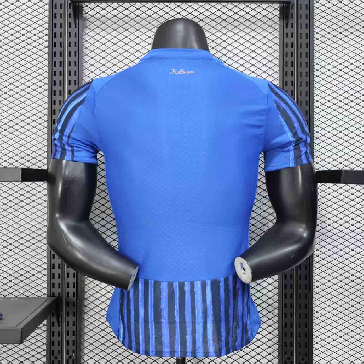 Maillot de football Al Hilal 2025-26, marque Le 12 -ème Maillot, vue de face avec logo et couleurs officielles.