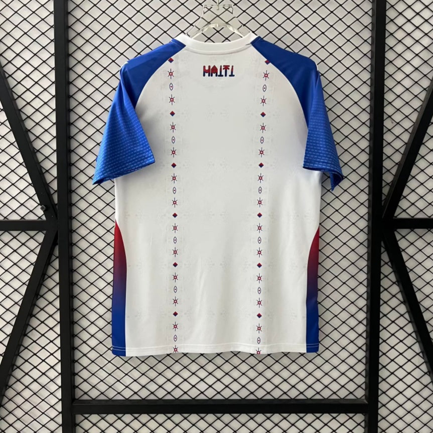 Maillot extérieur Haiti 25/26 Le 12 -ème Maillot, maillot de football avec logo et design officiel, vue de face.