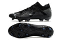 Crampons Ultra Ultimate FG de Le 12 -ème Maillot, fixation robuste pour chaussures de football en action.