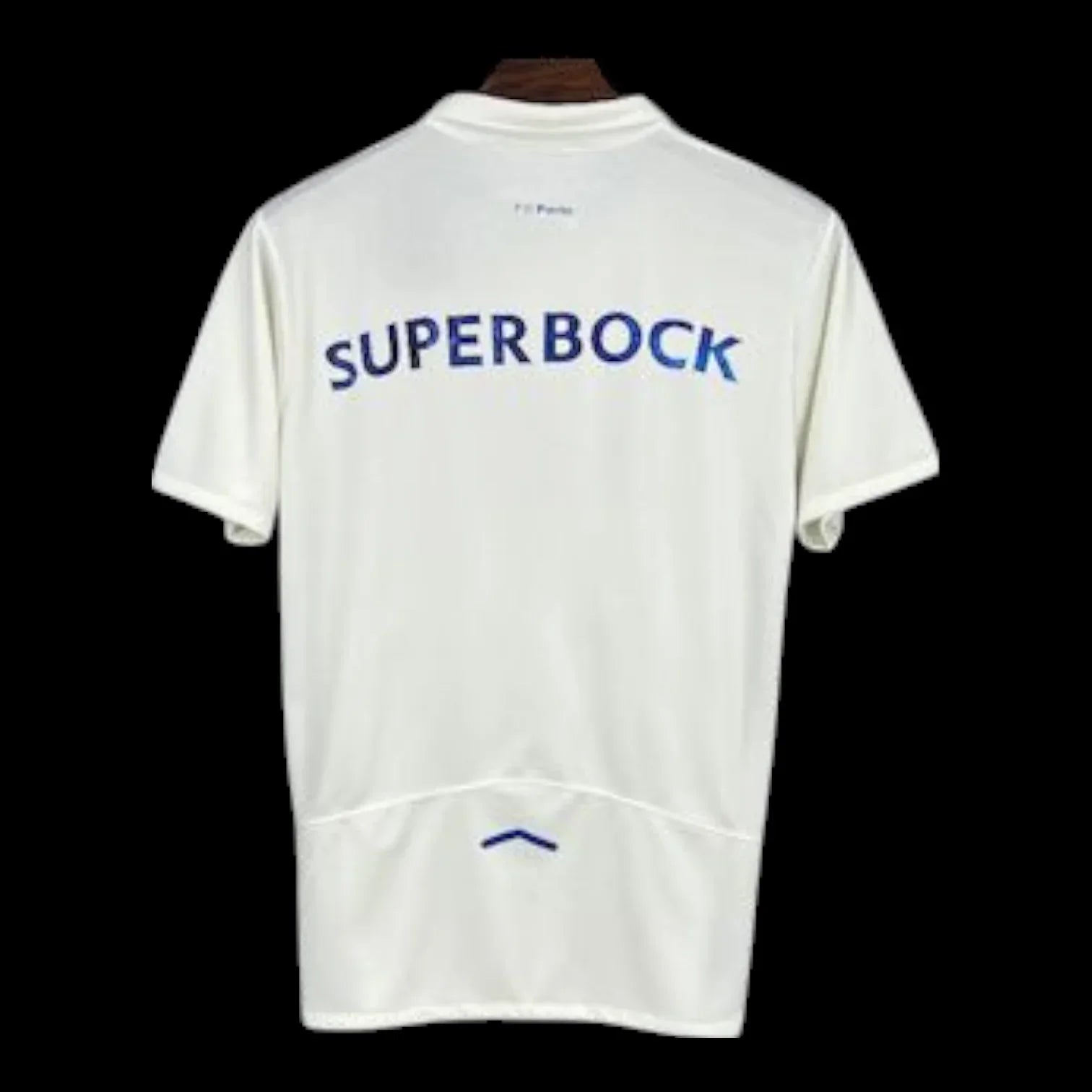 Maillot de football Porto Third 25/26, le 12 -ème Maillot, avec logo et design coloré, porté par un joueur.