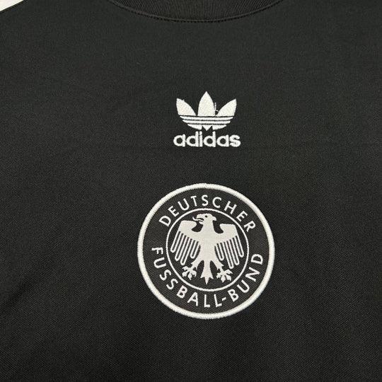 Maillot de l'équipe d'Allemagne vintage 2024-2025 de la marque Le 12, vue de face avec détails du design.