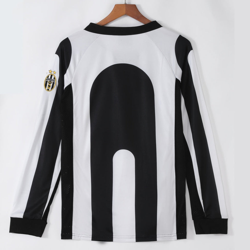 Maillot domicile rétro de football Juventus 1997-1998 à manches longues, marque Le 12 -ème Maillot, vue front.
