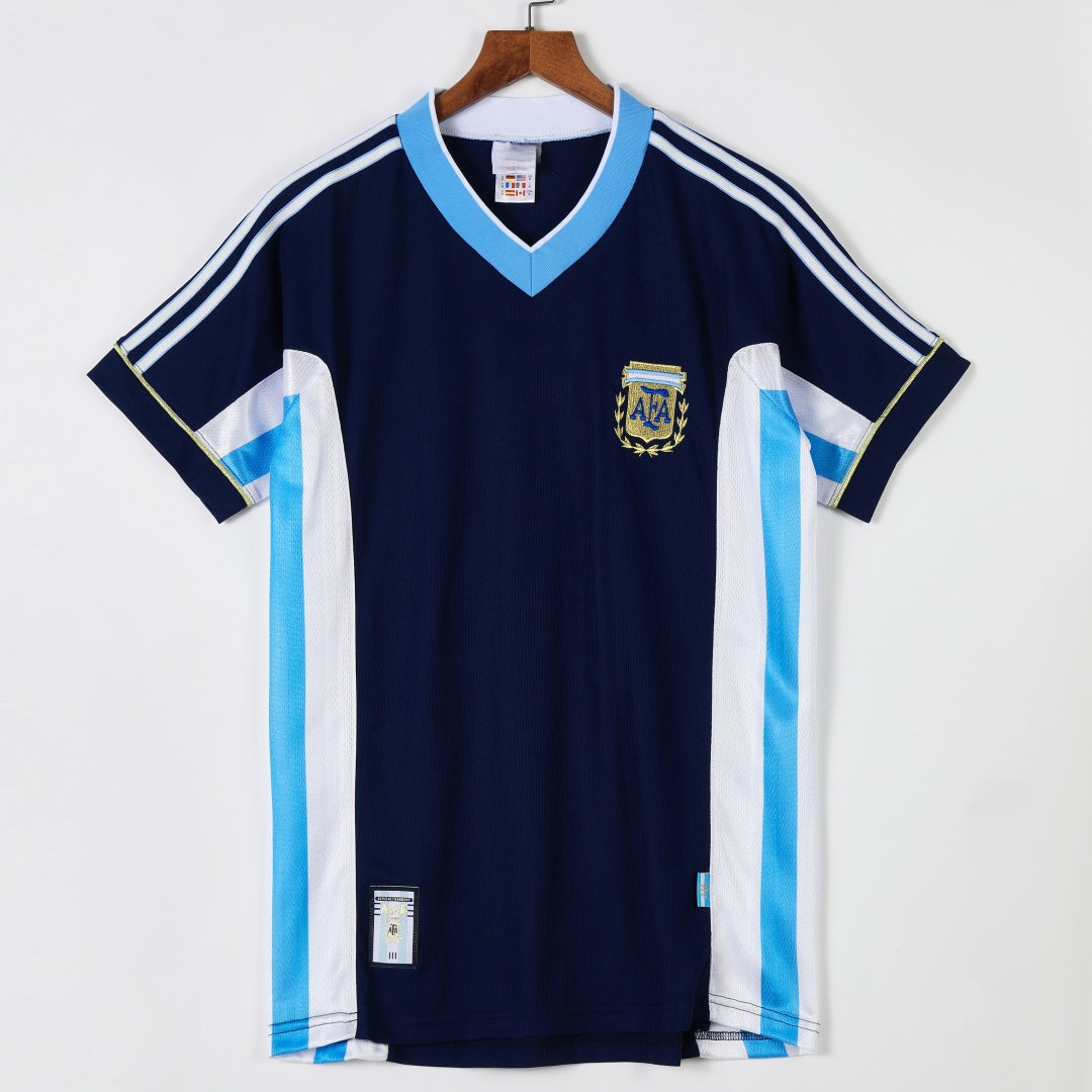 Maillot extérieur rétro de 1998 pour l'Argentine, marque Le 12 -ème Maillot, vue de face avec logos et détails colorés