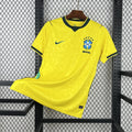 Maillot de football Brésil Coupe du monde 2026, Le 12 -ème Maillot, vue de face avec logo et détails colorés.