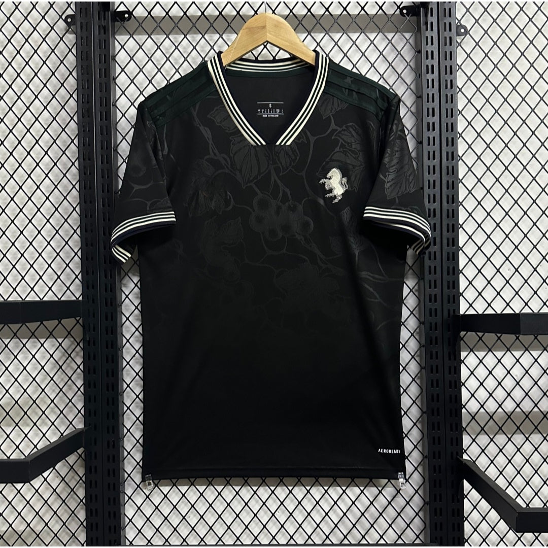 Maillot third Juventus 25/26 de la marque Le 12 -ème Maillot, vue de face avec logo et design distinctif en bleu et blanc
