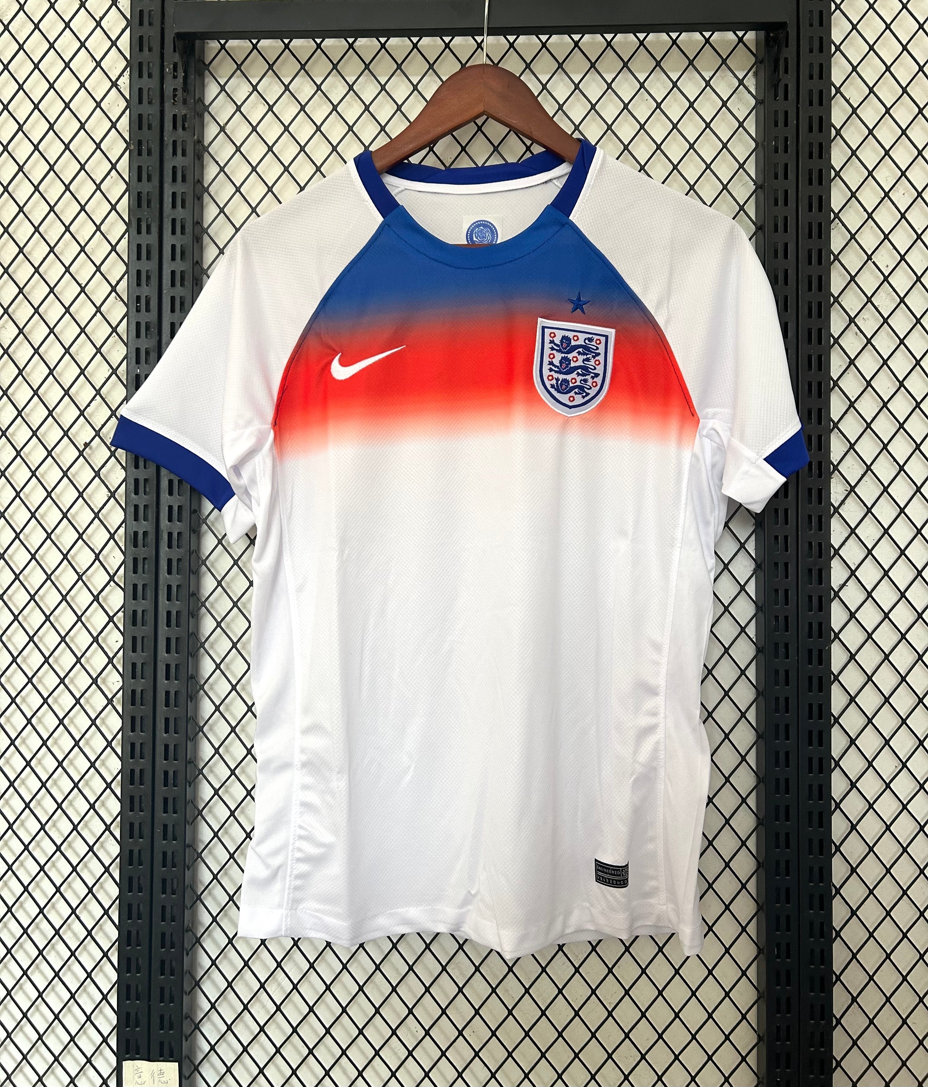 Maillot de football Angleterre 25/26 Le 12 -ème Maillot, maillot officiel avec logo et design de l'équipe nationale anglaise.