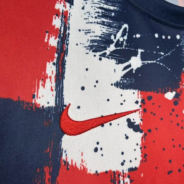 Maillot d'entraînement Paris Saint Germain PSG 2024-2025 Le 12-ème Maillot, maillot de football bleu avec logo et détails.