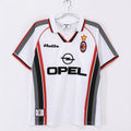 Maillot extérieur rétro de l'AC Milan 1997-1998, marque Le 12-ème Maillot, vue du devant avec logo et détails du maillot.