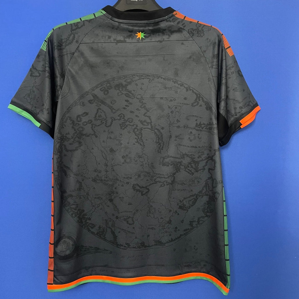 Maillot domicile Venise 25/26 Le 12 -ème Maillot, maillot de football avec logo et détails de l'équipe sur le devant.