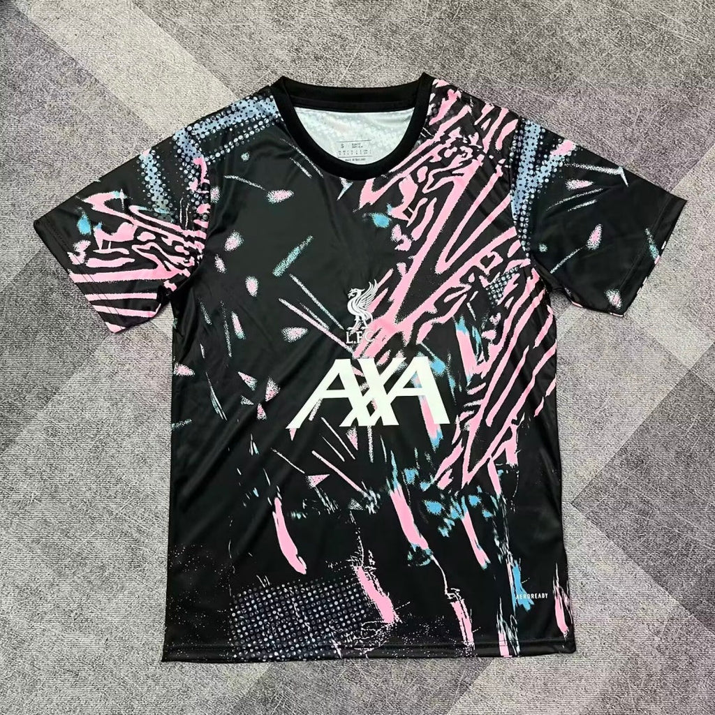 Maillot de football Liverpool Spécial noir V, taille 25/26, par Le 12 -ème Maillot, vue de face avec logo et design noir.