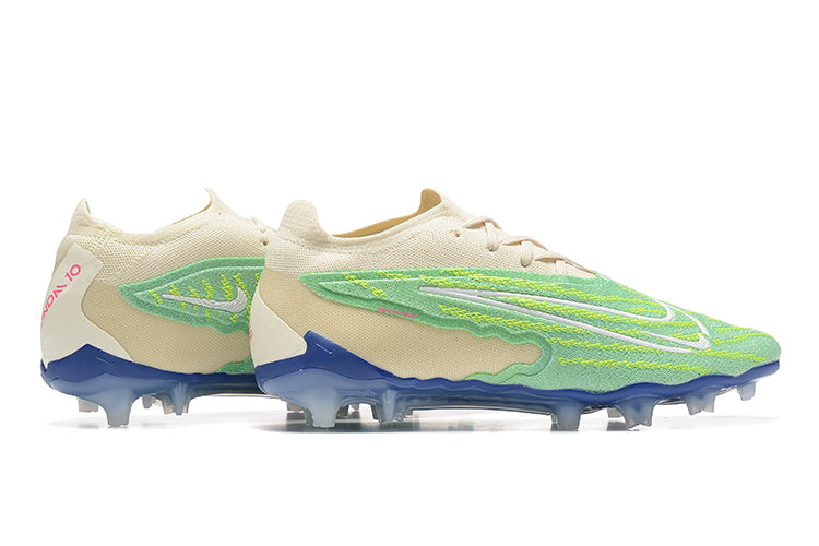 Crampons Phantom GX Elite FG de Le 12 -ème Maillot, avec pointes en acier et fixation pour chaussures de football.
