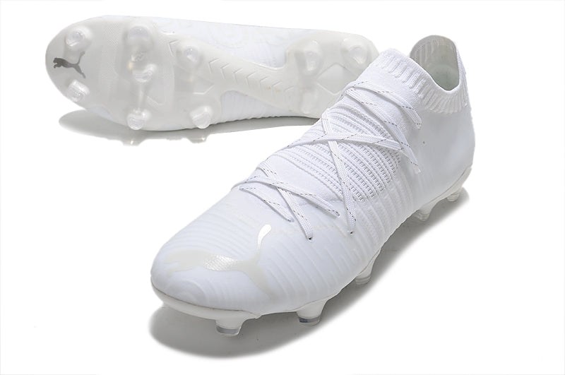 Crampons Future Z 1.1FG de Le 12 -ème Maillot, avec pointes en acier et attaches robustes pour l'alpinisme.