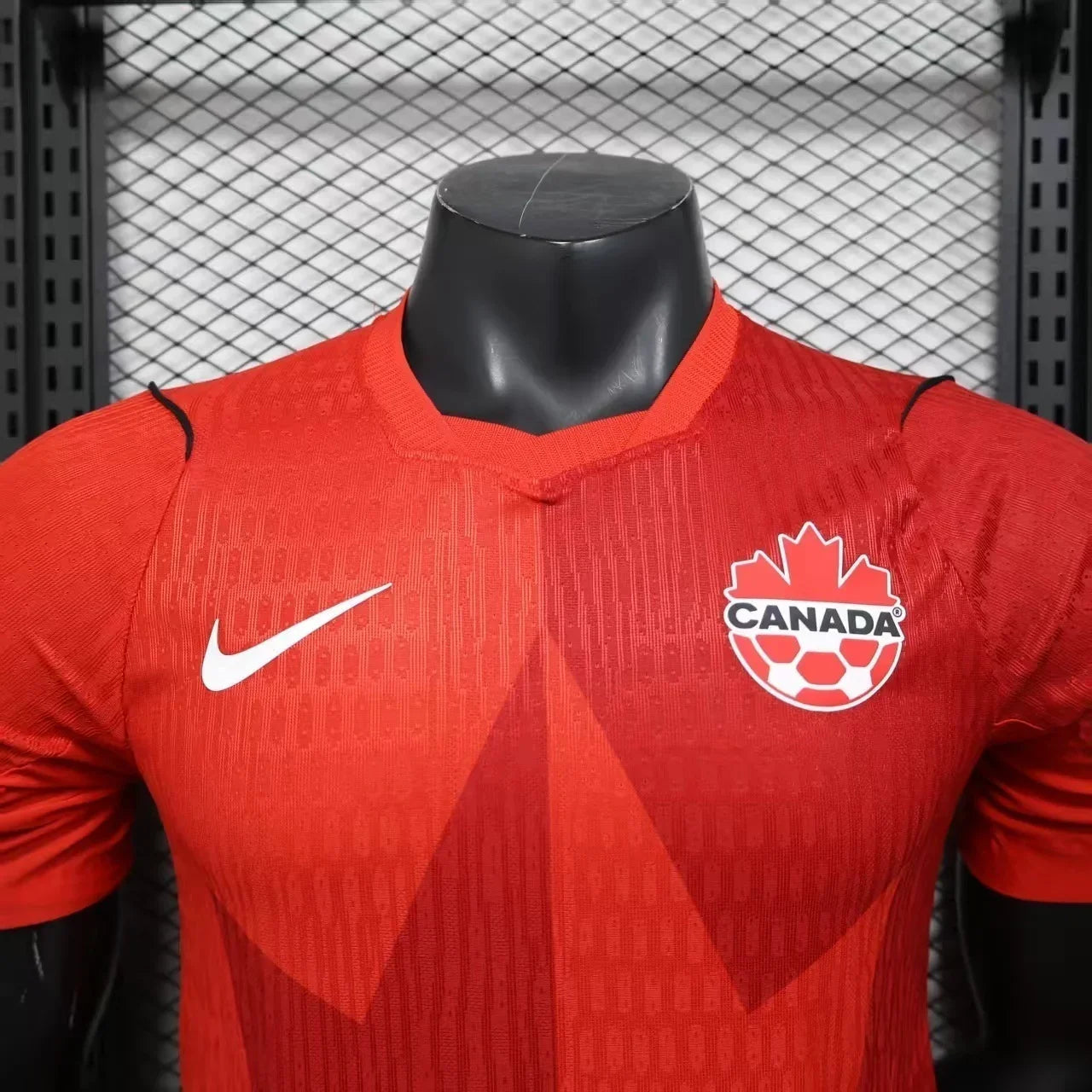 Maillot Canada Coupe du monde 2026 Le 12 -ème Maillot, jersey de football avec drapeau canadien et logo officiel.
