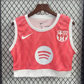 Maillot de football femme Le 12 -ème Maillot Barcelone 25/26, design spécial pour femmes, vue de face.