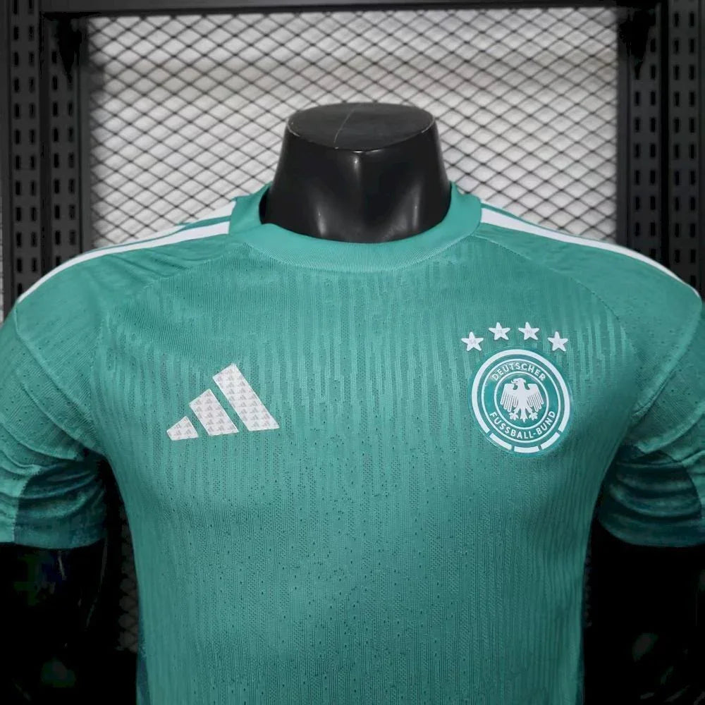 Maillot de gardien de l'équipe d'Allemagne pour la Coupe du Monde 2026, marque Le 12 -ème Maillot, vue frontale.