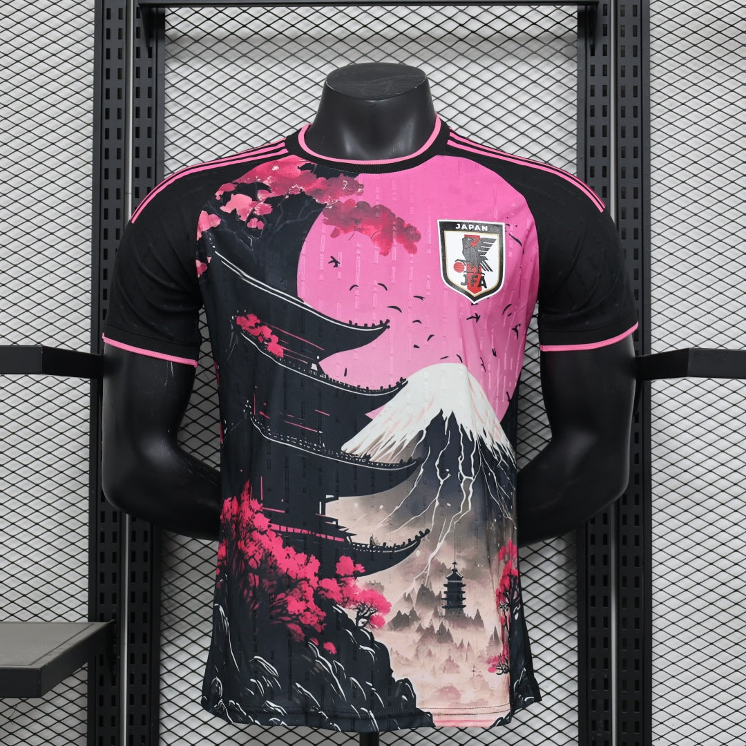 Maillot de football pour joueur 25/26 Japon, marque Le 12 -ème Maillot, en tissu léger avec logo et motifs japonais.