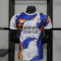 Maillot concept Real Madrid 2025-26 par Le 12 -ème Maillot, maillot de football blanc avec logo du club et design moderne