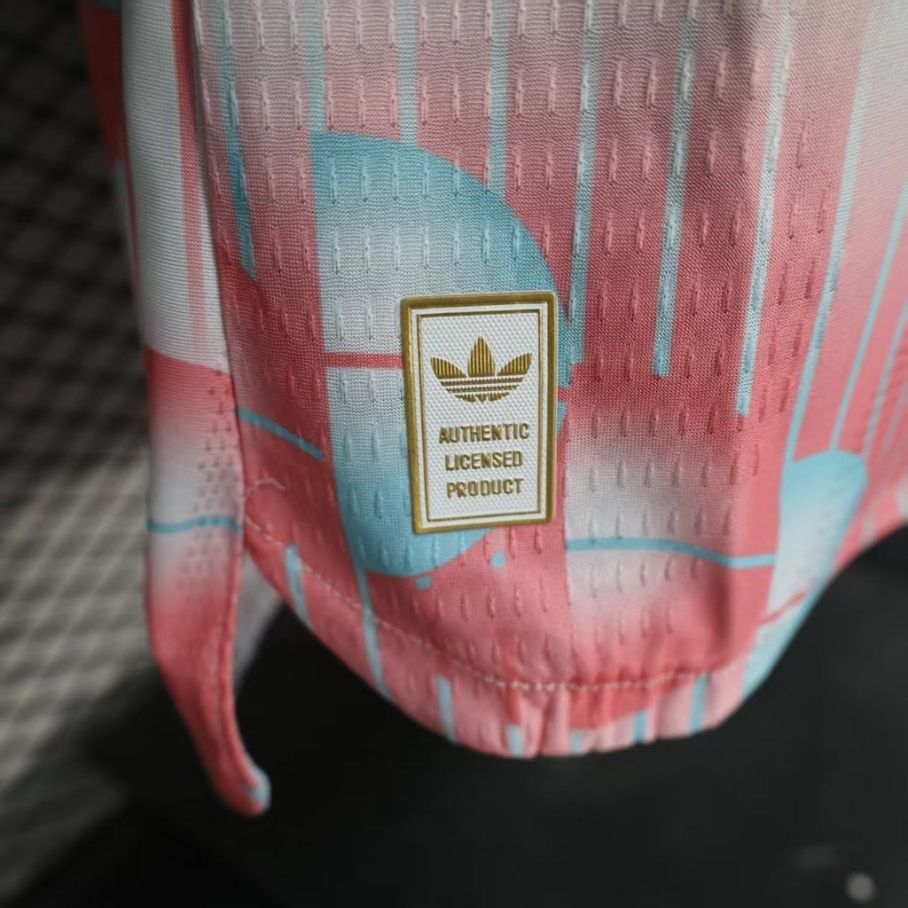 Maillot extérieur de la Belgique pour la Coupe du Monde 2026, marque Le 12 -ème Maillot, vue de face avec logo et détails.