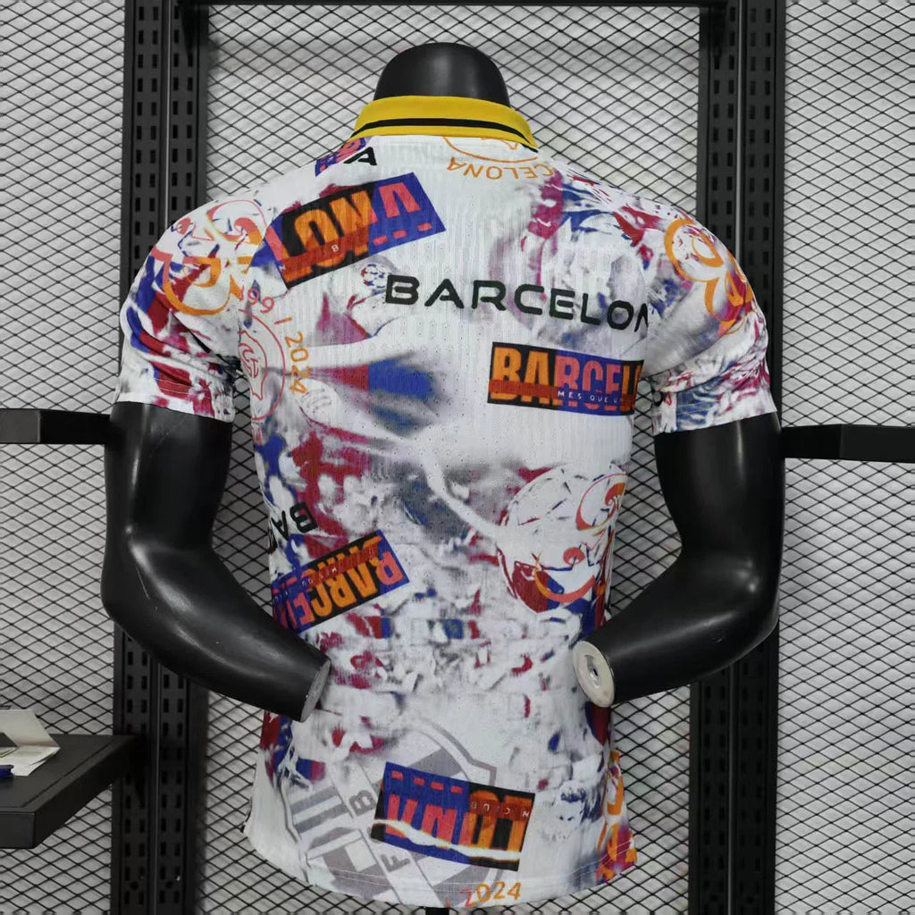 Maillot FC Barcelone 2025/26 Le 12 -ème, maillot de football avec logo et détails du club, vue de face.