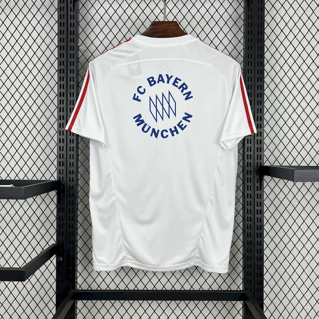 Maillot Bayern Munich concept 2025-26 de la marque Le 12 -ème Maillot, vue de face avec logo et design moderne.