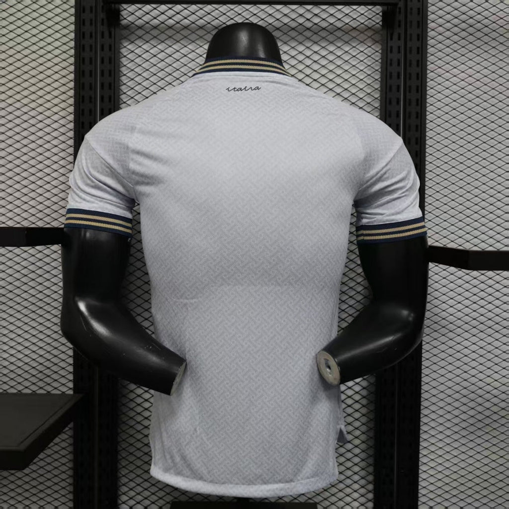 Maillot extérieur Italie 25/26 Le 12 -ème Maillot, vue front avec logo et détails du design sportif.