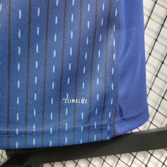 Maillot de football rétro Japon 2018 Le 12 -ème Maillot, maillot de sport avec design traditionnel japonais en image.