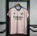 Maillot extérieur Arsenal 2022/23 Le 12-ème Maillot, maillot de football avec logo et design officiel, vue frontale.