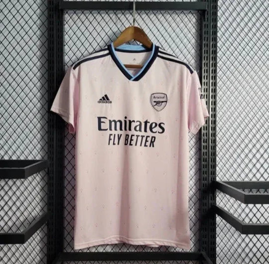 Maillot extérieur Arsenal 2022/23 Le 12-ème Maillot, maillot de football avec logo et design officiel, vue frontale.