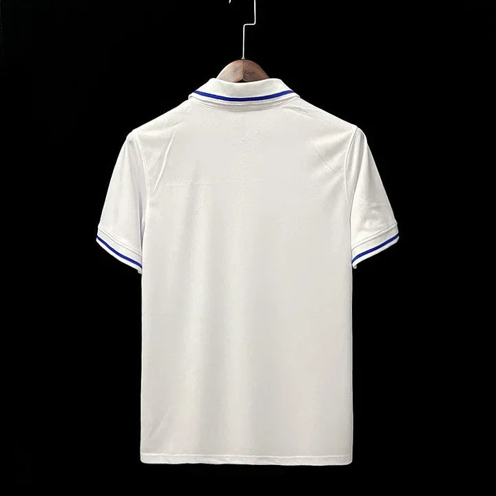 Maillot de football Brésil 2022/23 Le 12, maillot officiel avec les couleurs et le logo du Brésil.