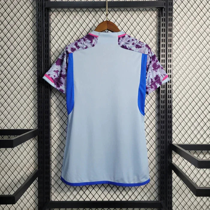 Maillot Espagne 2023-2024 pour la Coupe du Monde féminine, marque Le 12, vue de face avec détails du design.