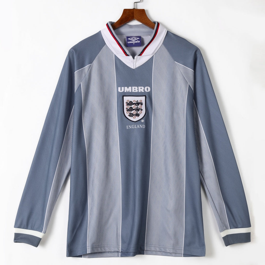 Maillot rétro de l'Angleterre 1996, maillot extérieur à manches longues, marque Le 12 -ème Maillot, vue de face.
