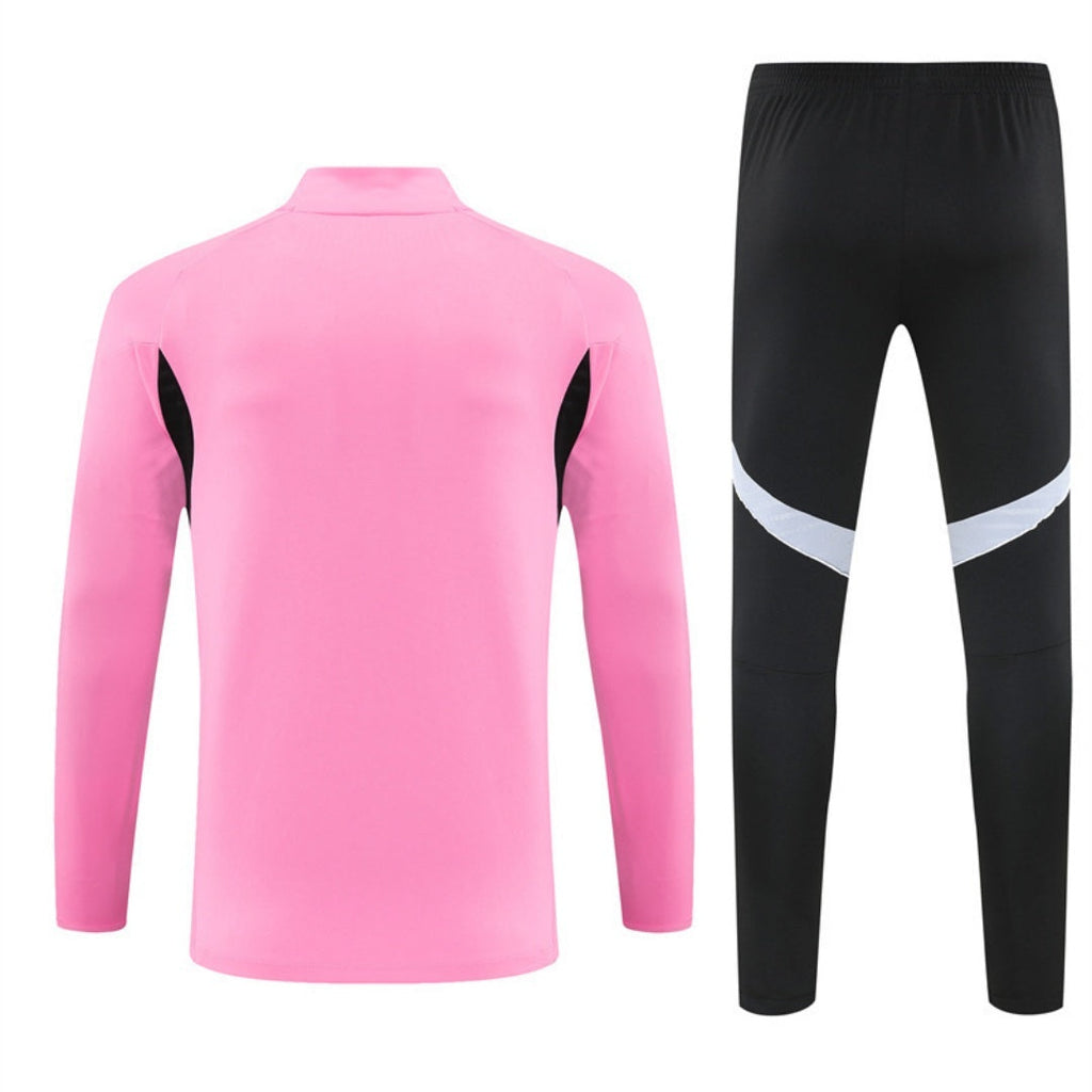 Ensemble Inter Miami rose pour enfant, maillot de football Le 12-ème Maillot, détails du logo et design coloré.