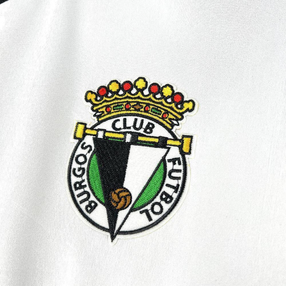 Maillot Brugos 2025-26 Le 12 -ème Maillot, maillot de football avec design moderne et logos visibles.