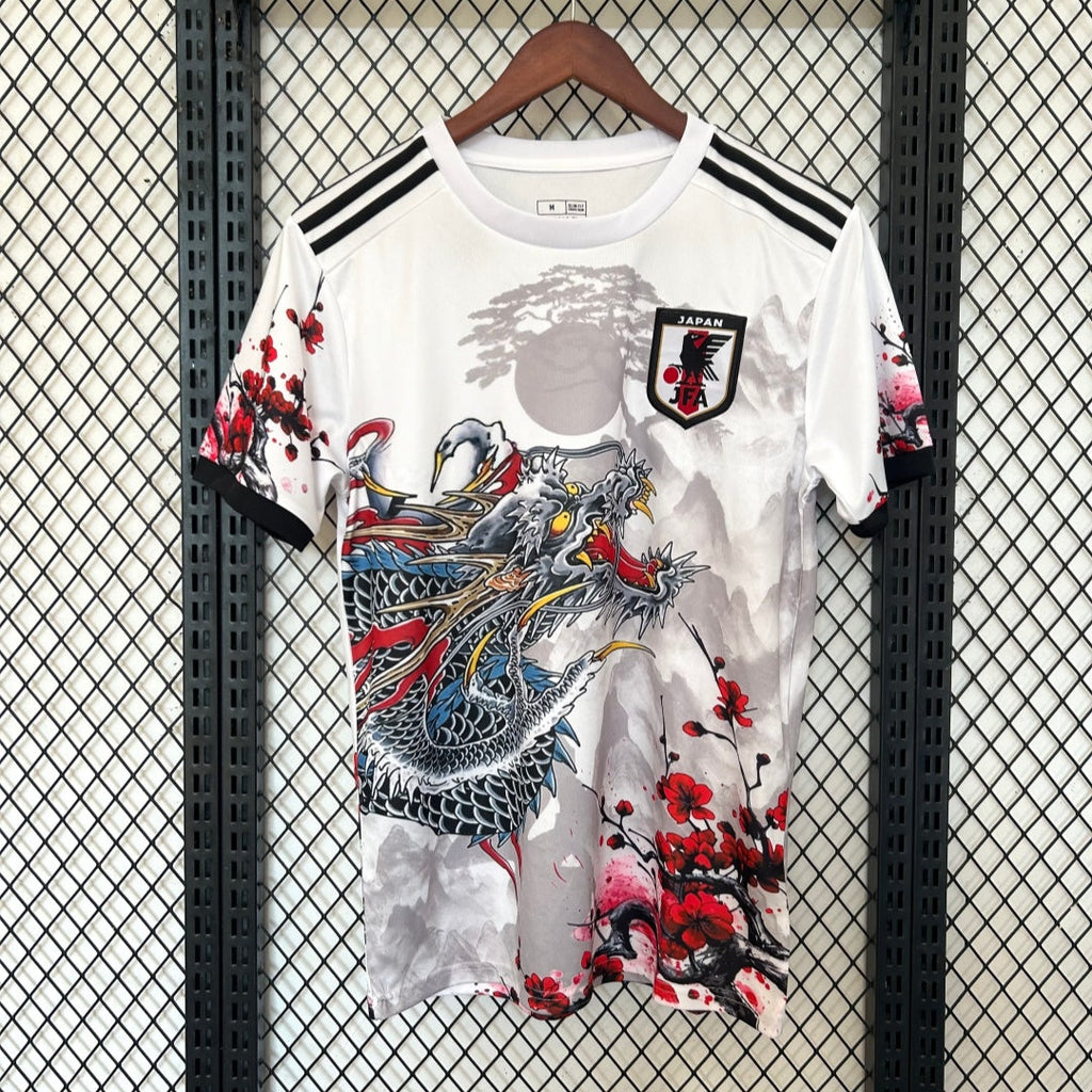 Maillot 2024 japonais anime style A, marque Le 12 -ème Maillot, en tissu coloré avec motifs inspirés d'anime japonais.