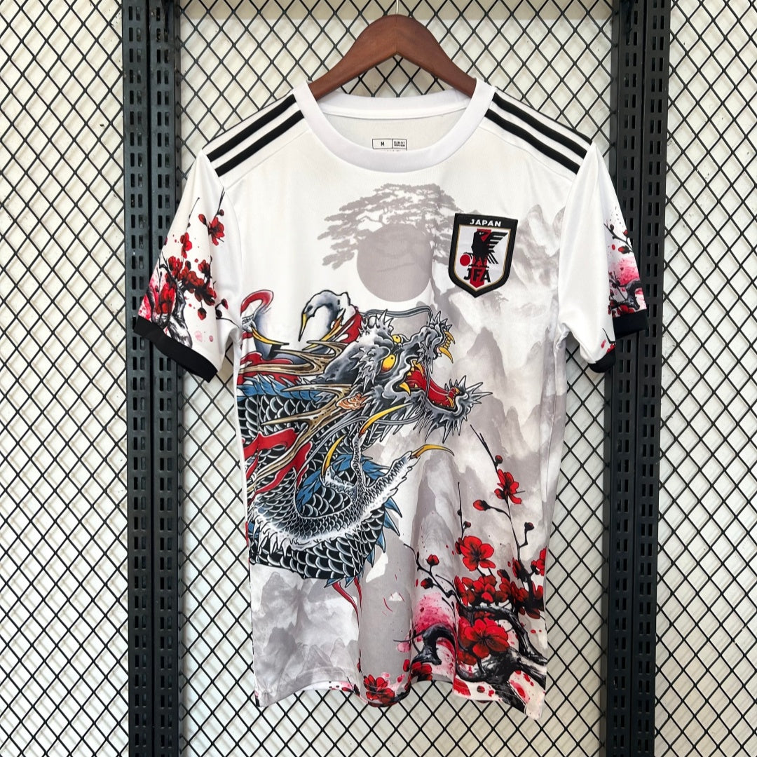 Maillot 2024 japonais anime style A, marque Le 12 -ème Maillot, en tissu coloré avec motifs inspirés d'anime japonais.