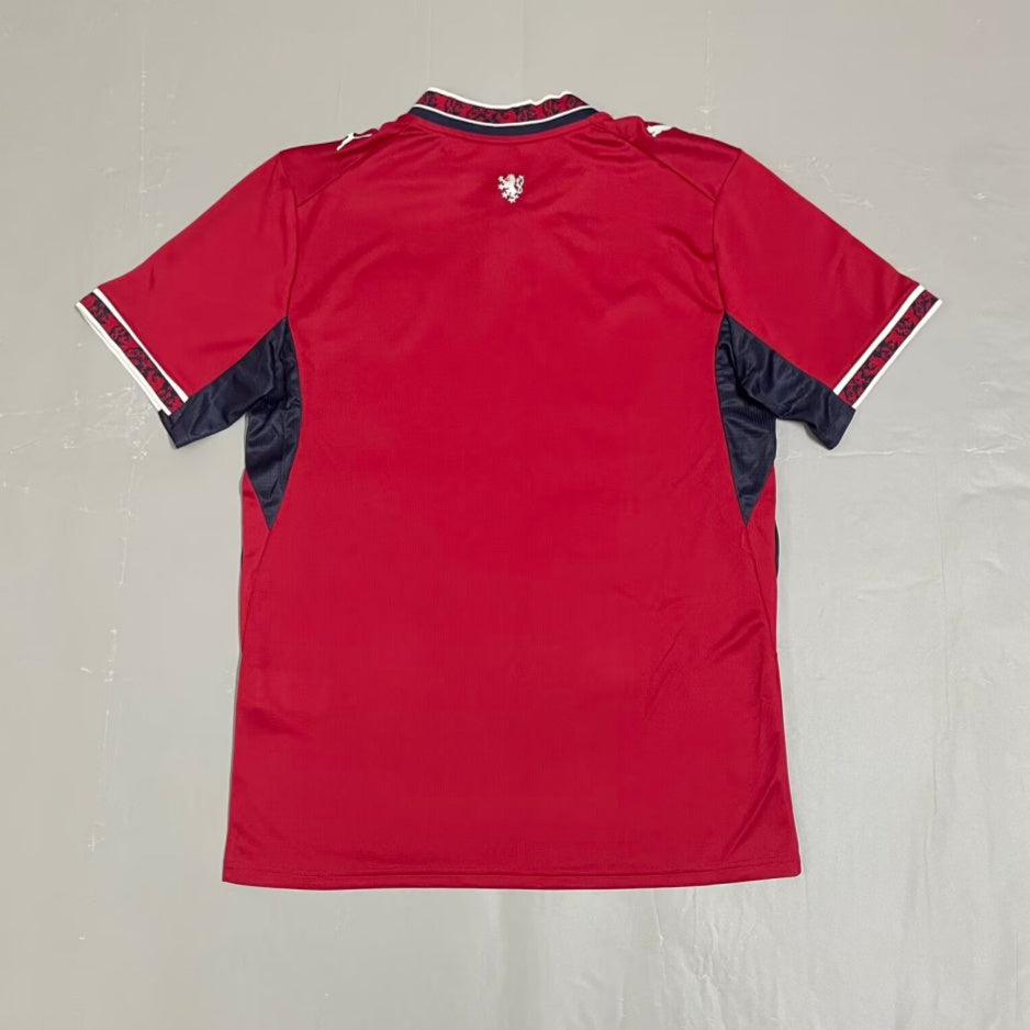 Maillot domicile de l'équipe de football République tchèque 25/26, marque Le 12-ème Maillot, vue de face.