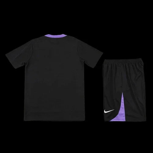 Ensemble Angleterre Le 12 -ème Maillot, maillot de football avec logo et détails bleus et blancs, vue de face.