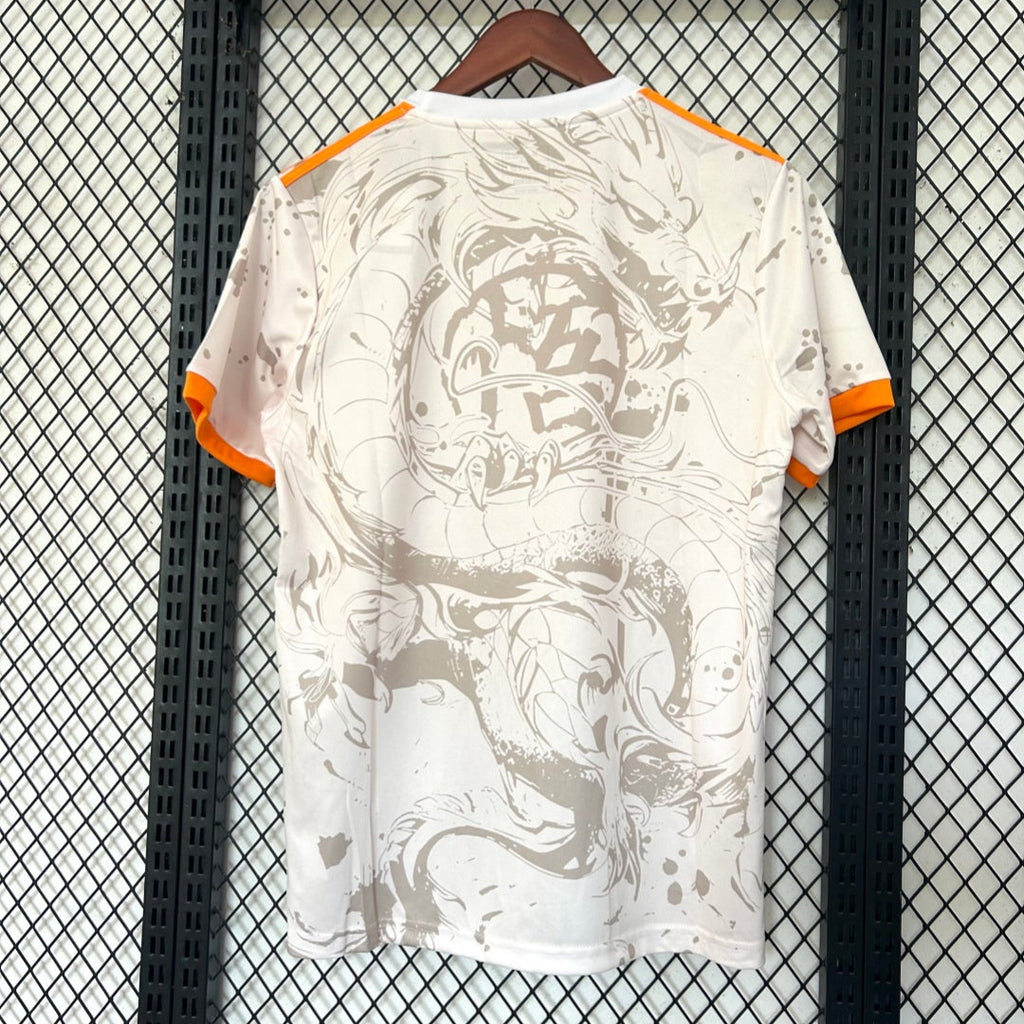 Maillot 24/25 Japon anime Le 12 -ème Maillot, design spécial japonais avec motifs anime, vue de face sur fond blanc