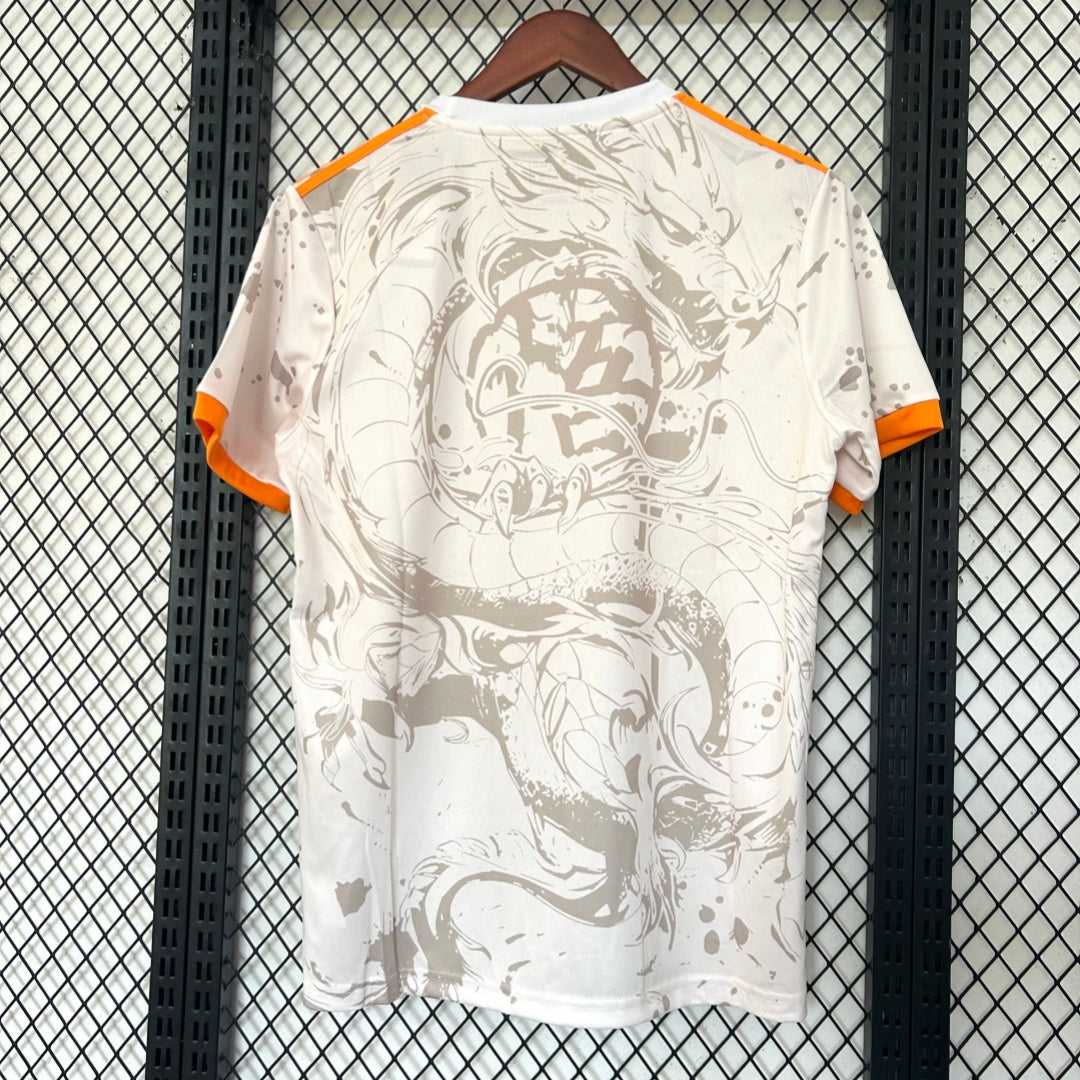 Maillot 24/25 Japon anime Le 12 -ème Maillot, design spécial japonais avec motifs anime, vue de face sur fond blanc