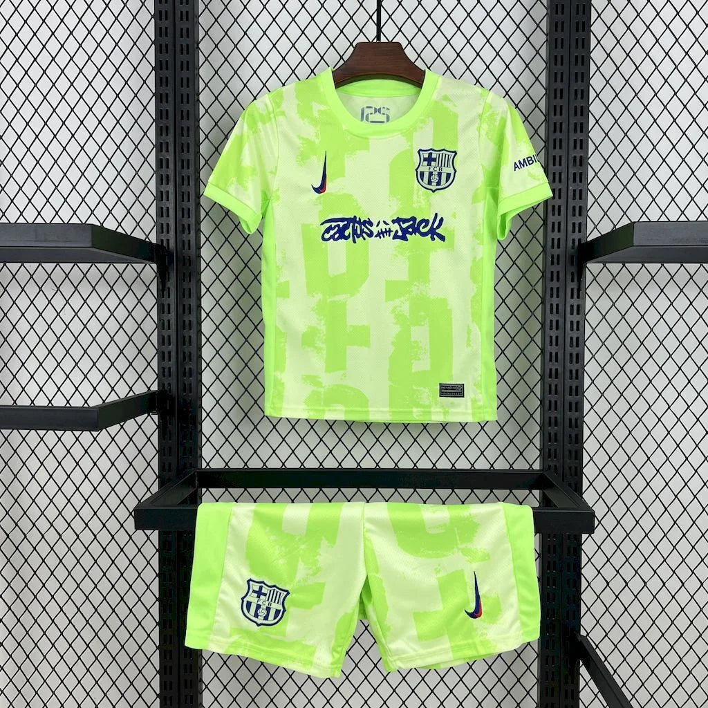 Kit enfant FC Barcelone 2024-25, maillot et short bleu avec logo du club, pour jeunes supporters, par Le 12 -ème Maillot.