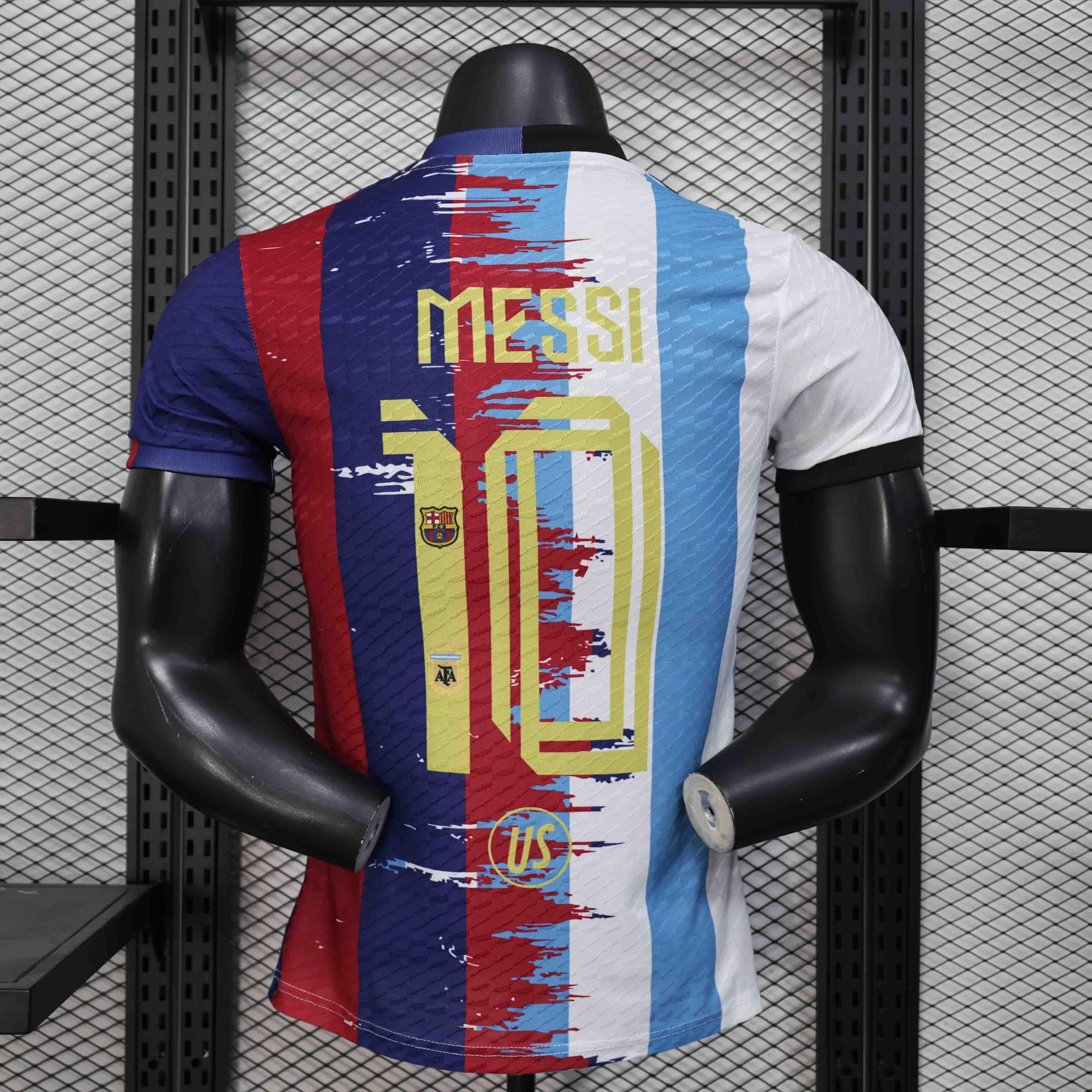 Maillot concept Messi 2025-26 de Le 12 -ème Maillot, maillot de football avec logo et design moderne, vue frontale.