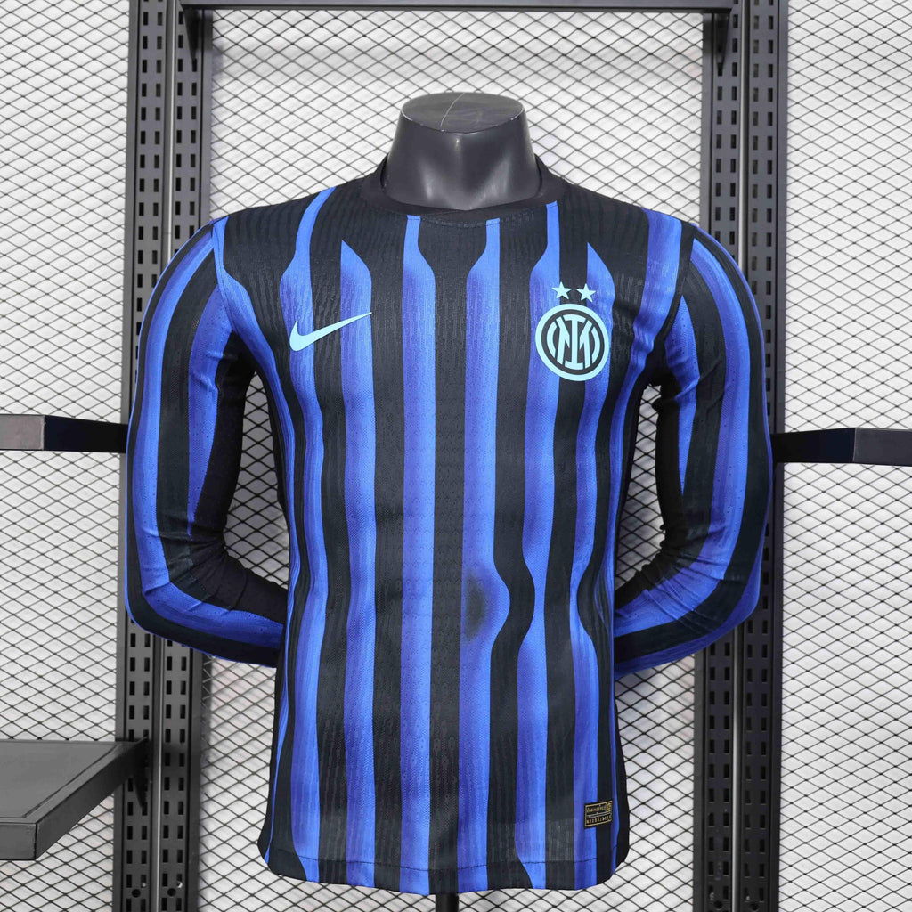 Maillot à manches longues de l'Inter Milan 2025-26, fabriqué par Le 12 -ème Maillot, avec logo et design officiel.