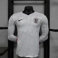 Maillot domicile de l'Angleterre 25/26 à manches longues, Le 12-ème Maillot, design officiel de l'équipe nationale.
