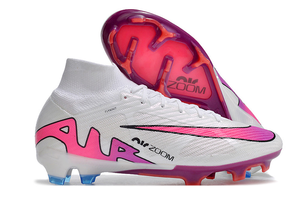 Crampons Mercurial Superfly IX Elite de Le 12 -ème Maillot, avec pointes en métal et semelle pour football.
