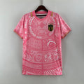 Maillot de football Italie 2024/2025 Le 12ème Maillot, rose, avec logo et détails du design.